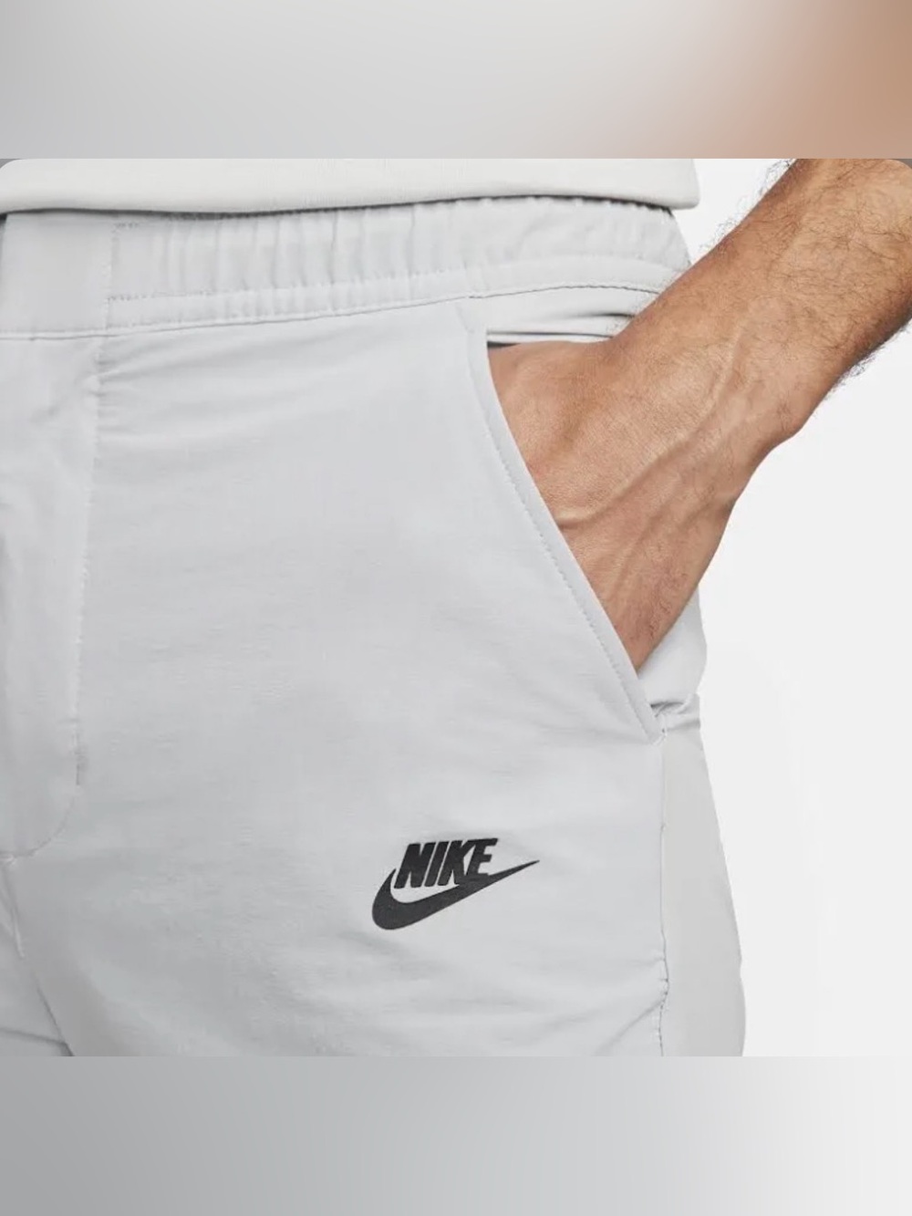 Nike Nike Men's Woven Commuter Pants size large